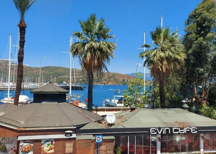 Kordon アパート フェティエ