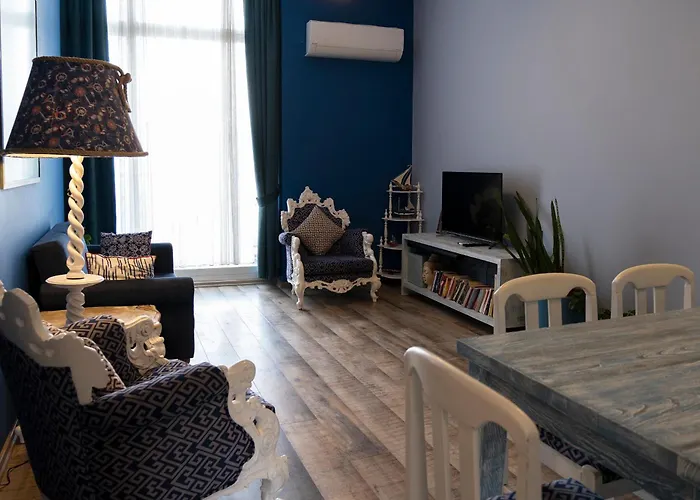 Kordon アパート フェティエ