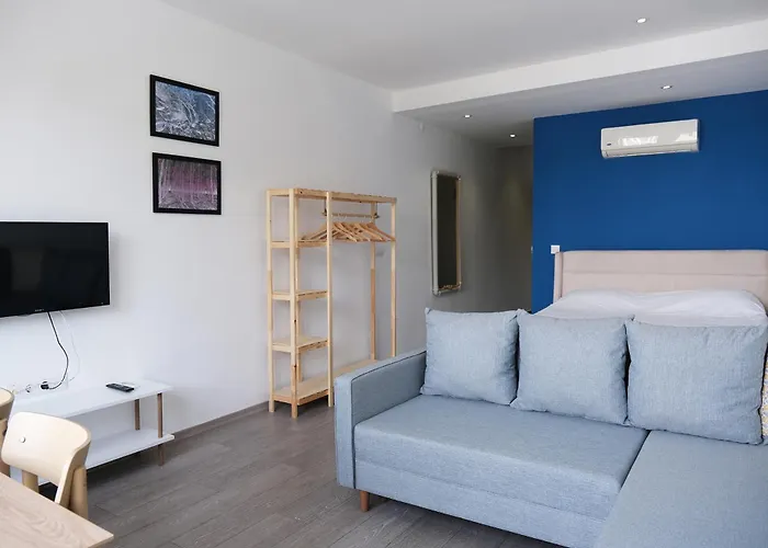 Kordon アパート フェティエ